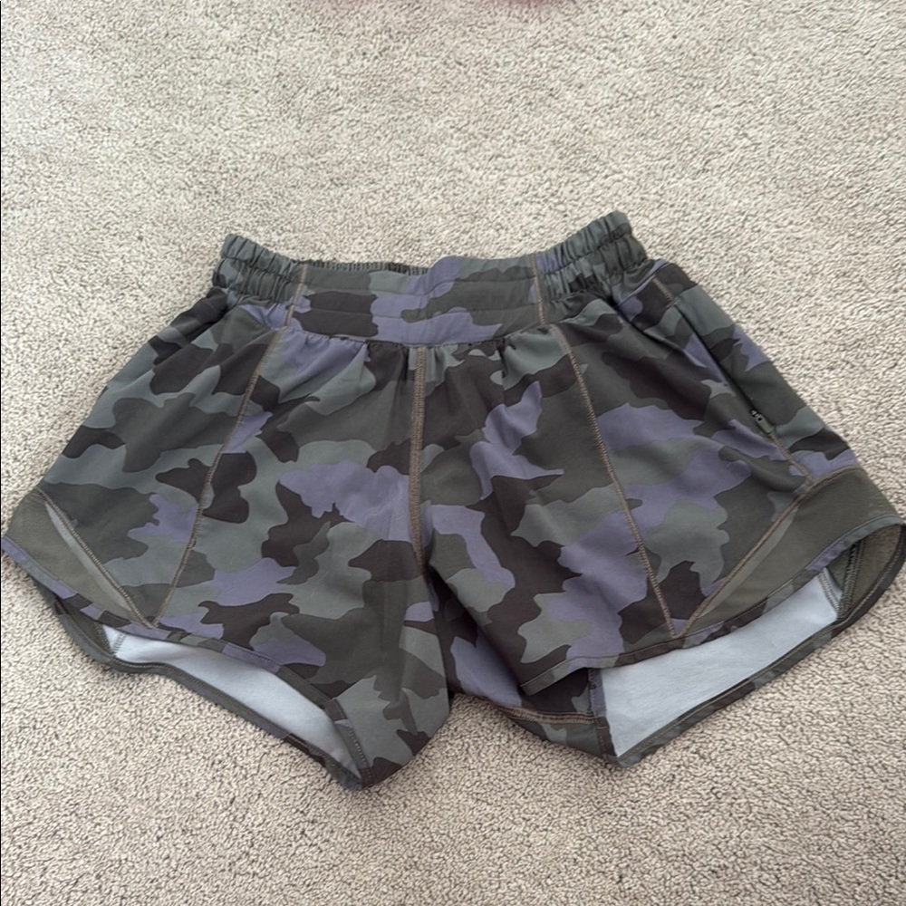 Lululemon Camo High Rise Hotty Hot Athletic Shorts